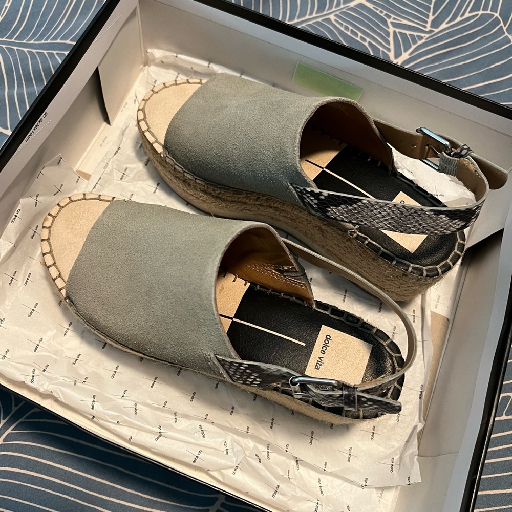 Dolce Vita suede espadrilles - like new Gorgeous! - Picture 2 of 9